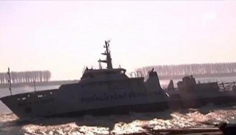 VIDEO! Galati: O nava creata pentru Angola, aproape sa se rastoarne la lansare