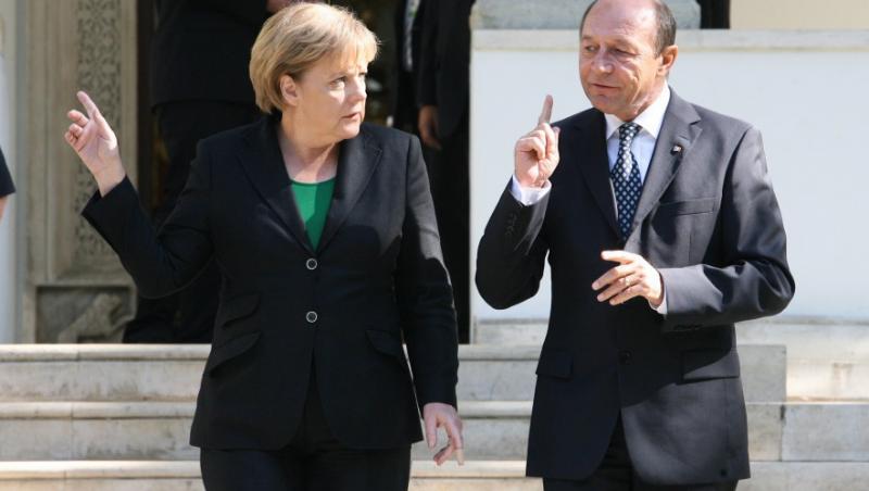 Basescu a acceptat un nou tratat interguvernamental cu 