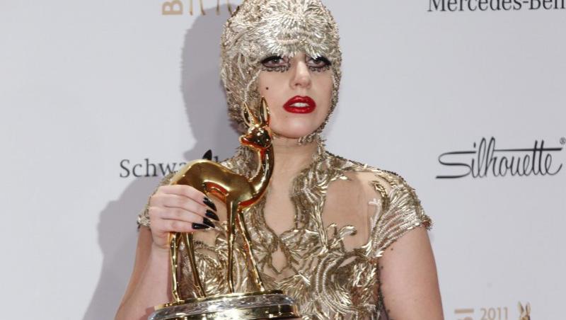 Lady Gaga se imbata de groaza impozitelor