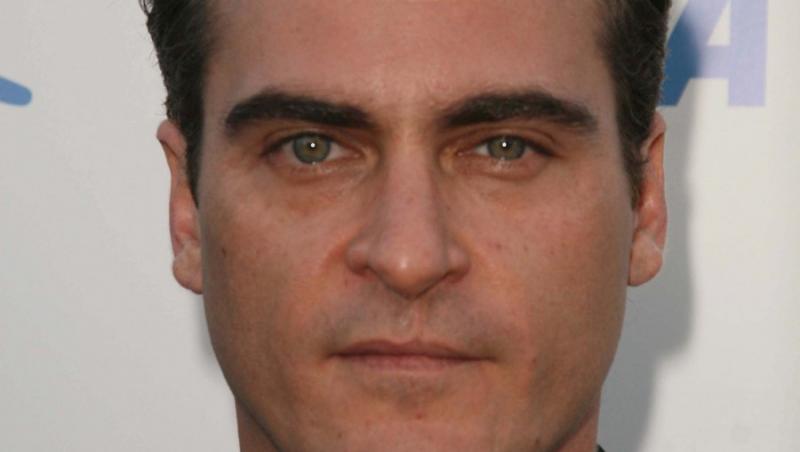 Joaquin Phoenix, vampir intr-un film produs de Tim Burton