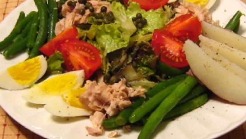VIDEO! Reteta zilei: supa Vichyssoise si salata Nicoise