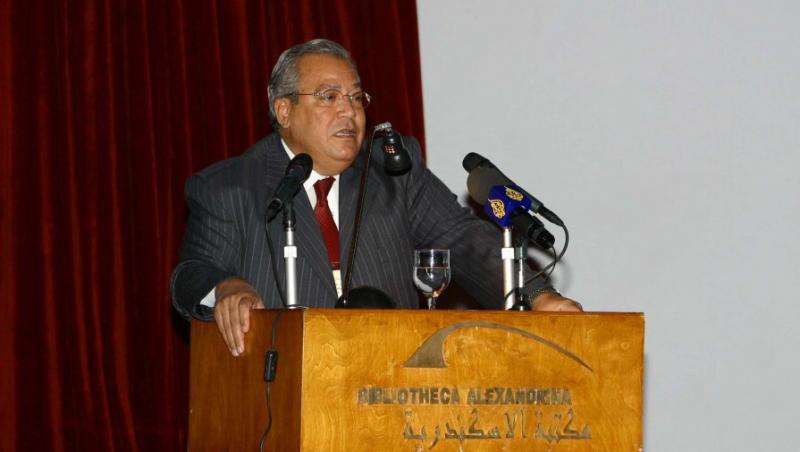 Ministrul egiptean al Culturii, Gaber Asfour, a demisionat la cateva zile dupa numire