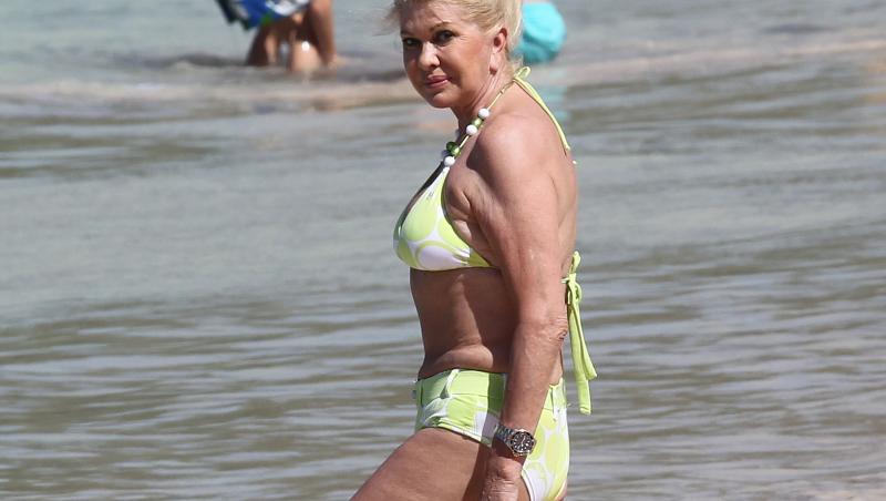 FOTO! Ivana Trump, in bikini la 62 de ani