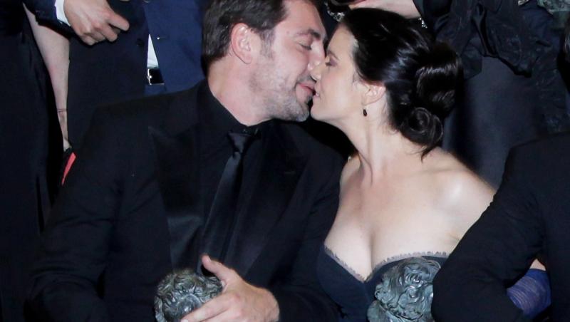 FOTO! Penelope Cruz si Javier Bardem, afectuosi in public