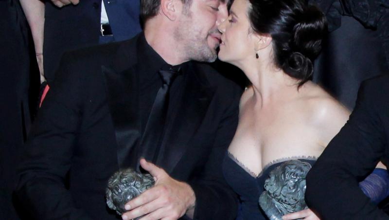 FOTO! Penelope Cruz si Javier Bardem, afectuosi in public