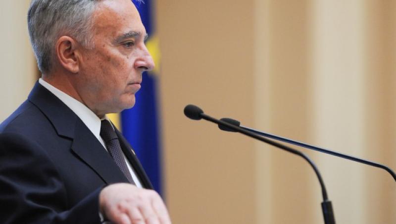 Isarescu: Romania e campioana la numarul de firme intrate in insolventa