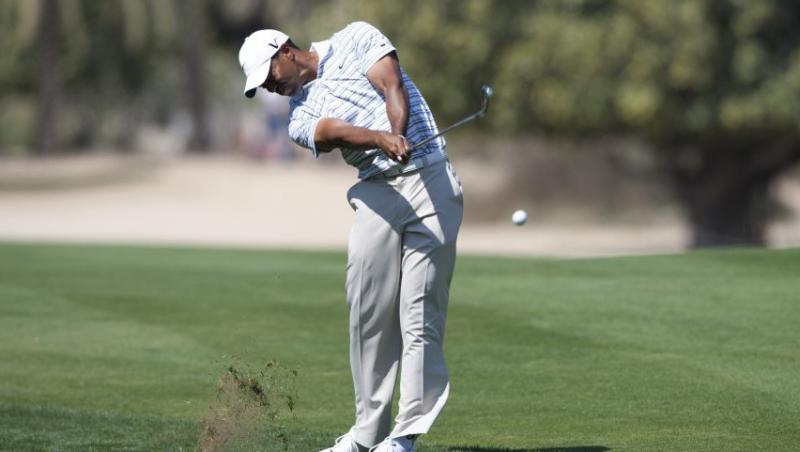 VIDEO! Tiger Woods, amendat dupa ce a scuipat pe terenul de golf!
