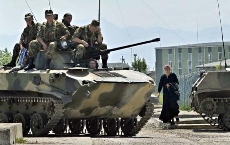 WikiLeaks: Romania, intre tarile nemultumite de raspunsul NATO la exercitiile militare ruse din 2009