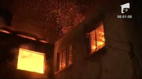 VIDEO! Arges: un incendiu a lasat opt familii pe drumuri