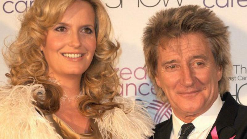 Rod Stewart, la al optulea copil