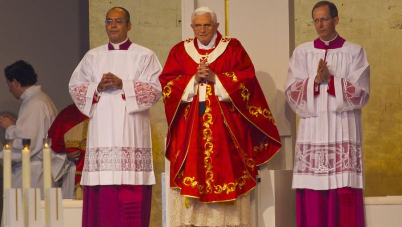 Papa Benedict al XVI-lea vrea sa invete ruseste