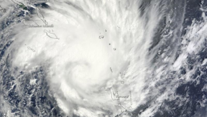Australienii se pregatesc pentru un ciclon devastator