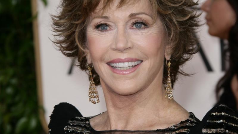 Jane Fonda isi arata fara teama ridurile