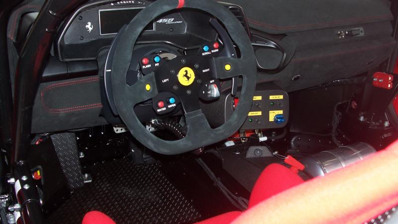 GALERIE FOTO! De-abia lansat, Ferrari F458 Challenge are deja 3 clienti romani!