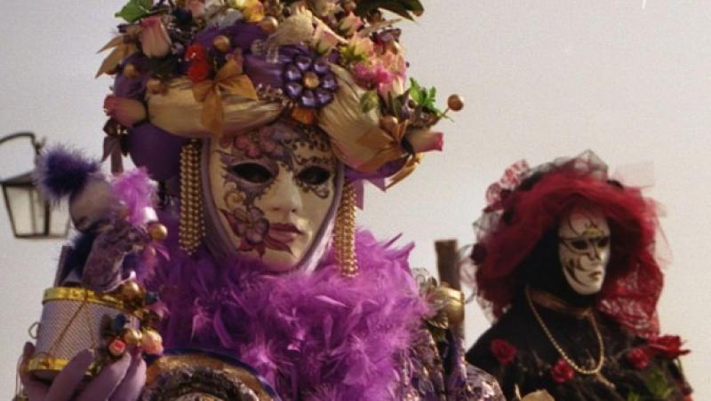 Festa Veneziana - Italia se pregateste de carnaval