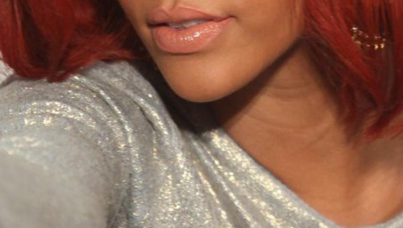 Rihanna, indragostita de Colin Farrell?