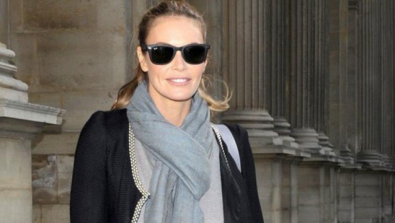 Elle MacPherson, in lacrimi la un show de moda