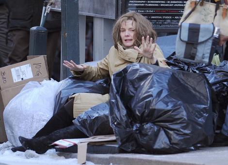 Michelle Pfeiffer, "gunoiera" in New York