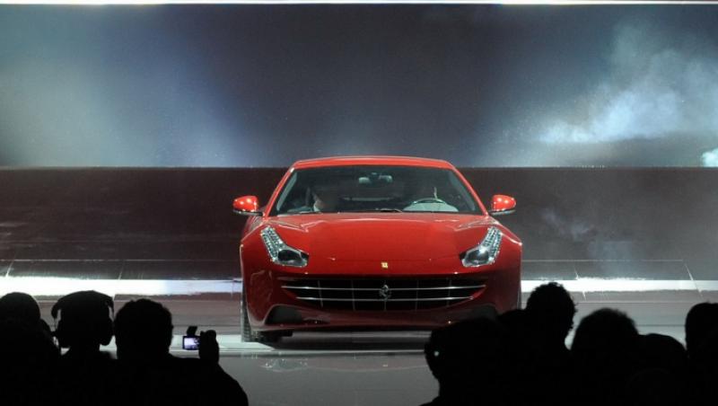 Ferrari FF coboara printre muritori: s-a lansat oficial