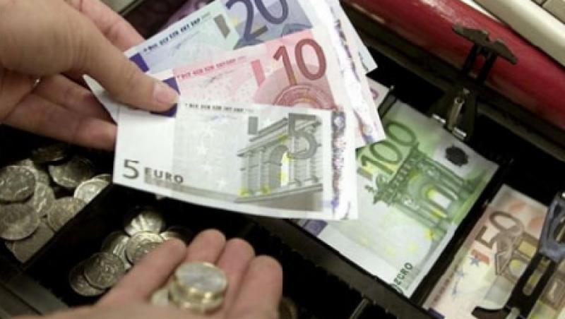 Euro, la cel mai scazut nivel din iunie 2010!