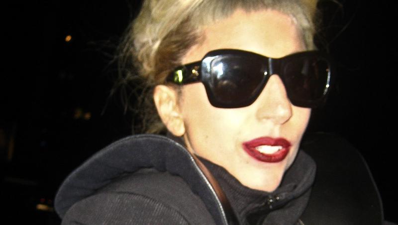 FOTO! Lady Gaga si-a facut breton!