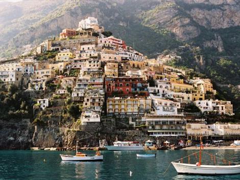 Calatorie pe taramul mediteraneean. Coasta Amalfi, pasiune si culoare