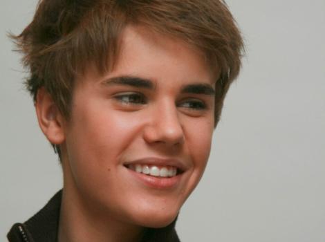 Valoarea suvitelor lui Justin Bieber: 7 mii de dolari si 80 de mii de fani in minus