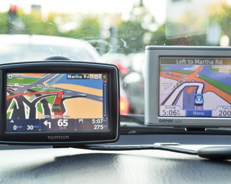 Cum iau smartphone-urile fata GPS-urilor clasice
