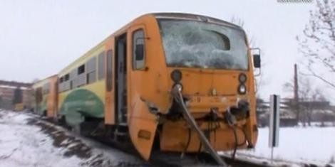 VIDEO! Accident de tren in Cehia: 1 mort si 12 raniti