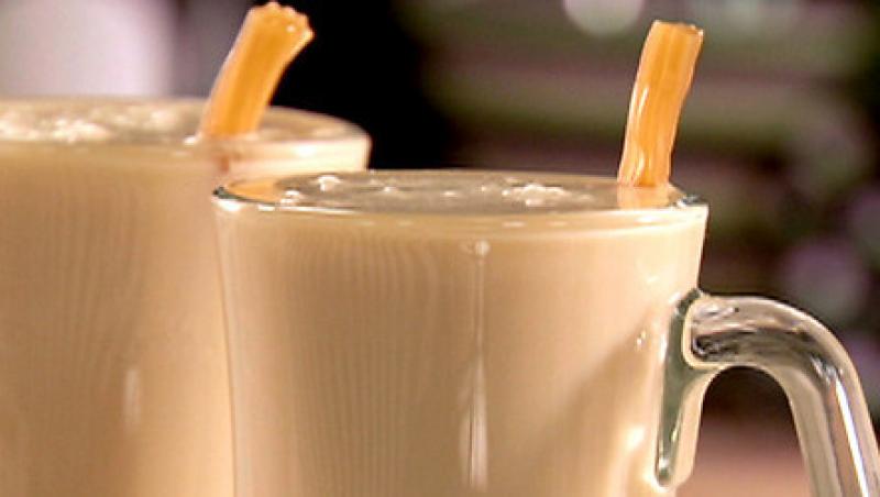 VIDEO! Reteta zilei: crema de vanilie si piper verde