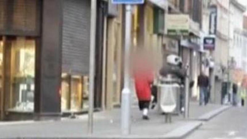 VIDEO! O britanica de 70 de ani a pus pe fuga o banda de hoti