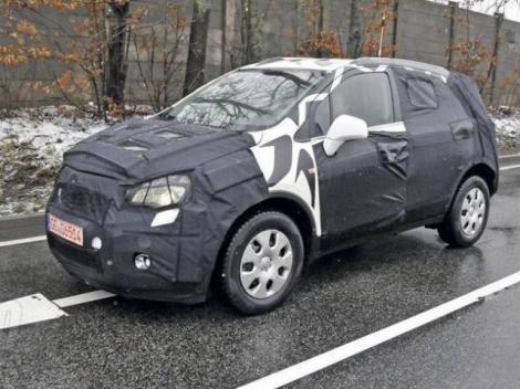 FOTO- Spion: Opel Astra SUV