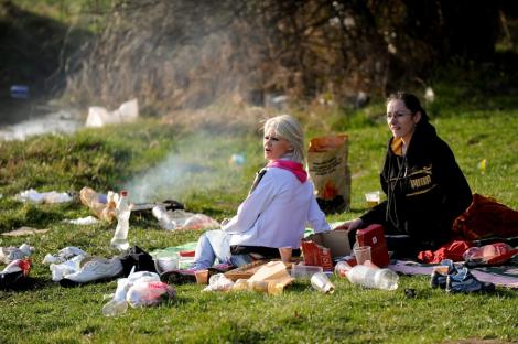 "Legea picnicului" declara razboi celor care arunca gunoaie in locuri neamenajate