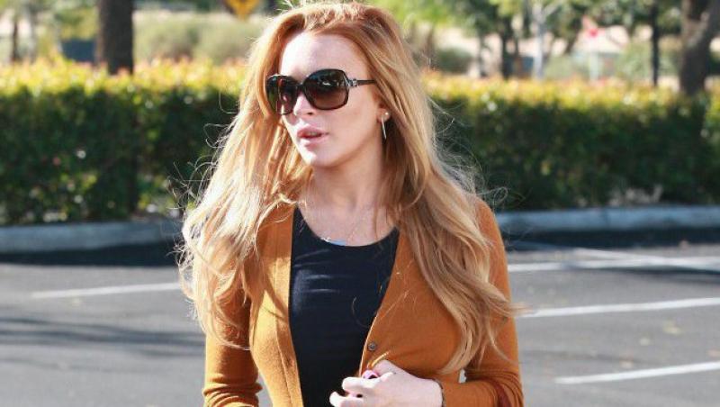 VIDEO! Lindsay Lohan, surprinsa furand colierul