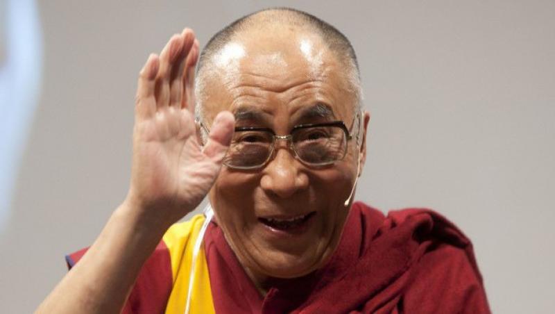 Dalai Lama se retrage din politica