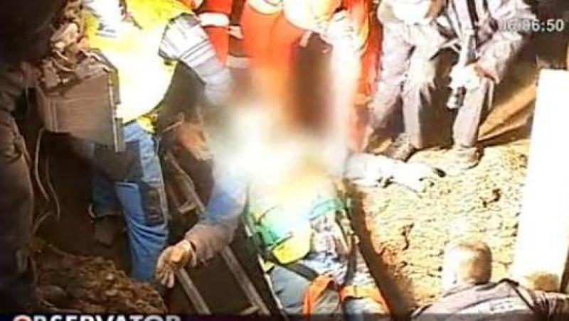 VIDEO! Muncitor salvat de sub un mal de pamant in Giurgiu