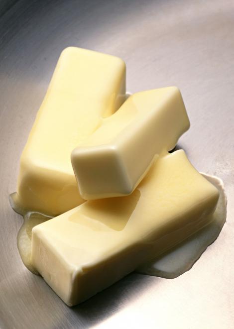 VIDEO! Cu ce se deosebeste margarina de unt?