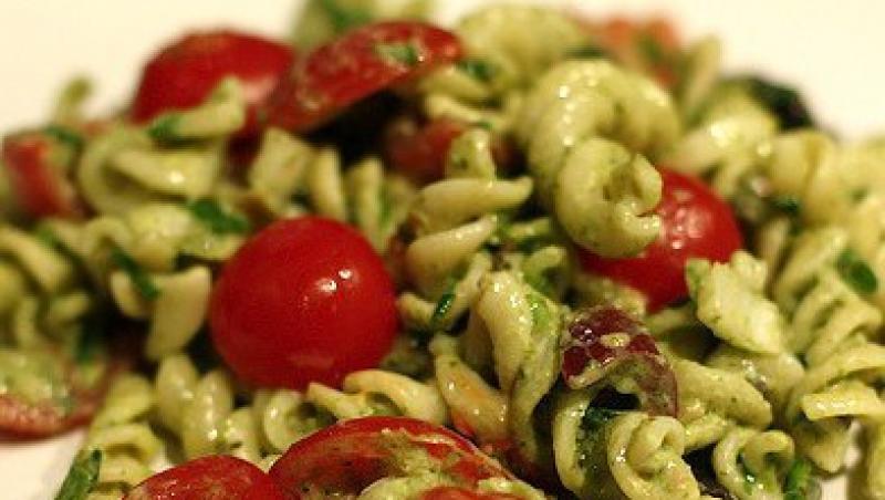 Reteta de post a zilei: salata mediteraneeana de paste