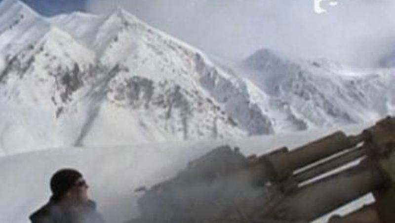 VIDEO! Rusii produc avalanse cu artileria grea
