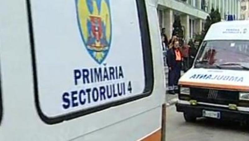 4 ambulante noi din Italia au fost donate spitalelor din sectorul 4