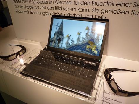 Primul laptop 3D de la Sony pe piata din Romania