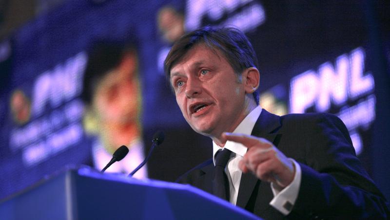 Antonescu: Prin atitudinea lui Basescu, Romania a adoptat o pozitie paguboasa in cazul Libiei