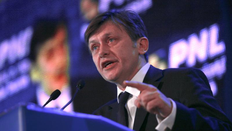 Antonescu: Prin atitudinea lui Basescu, Romania a adoptat o pozitie paguboasa in cazul Libiei