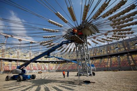 Stadionul Lia Manoliu, "vizitat" de hoti. Au furat 6,7 tone de cablu!