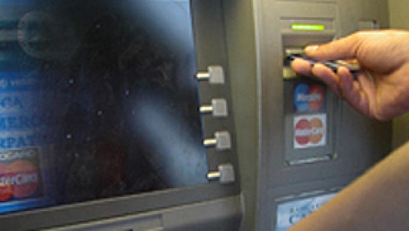 Sistemul de carduri Piraeus Bank se intrerupe vineri