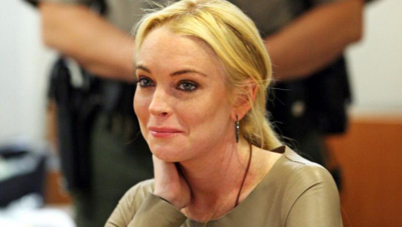 Lindsay Lohan face maraton in cluburi, baruri si restaurante