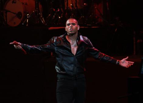 Chris Brown a facut scandal intr-o televiziune