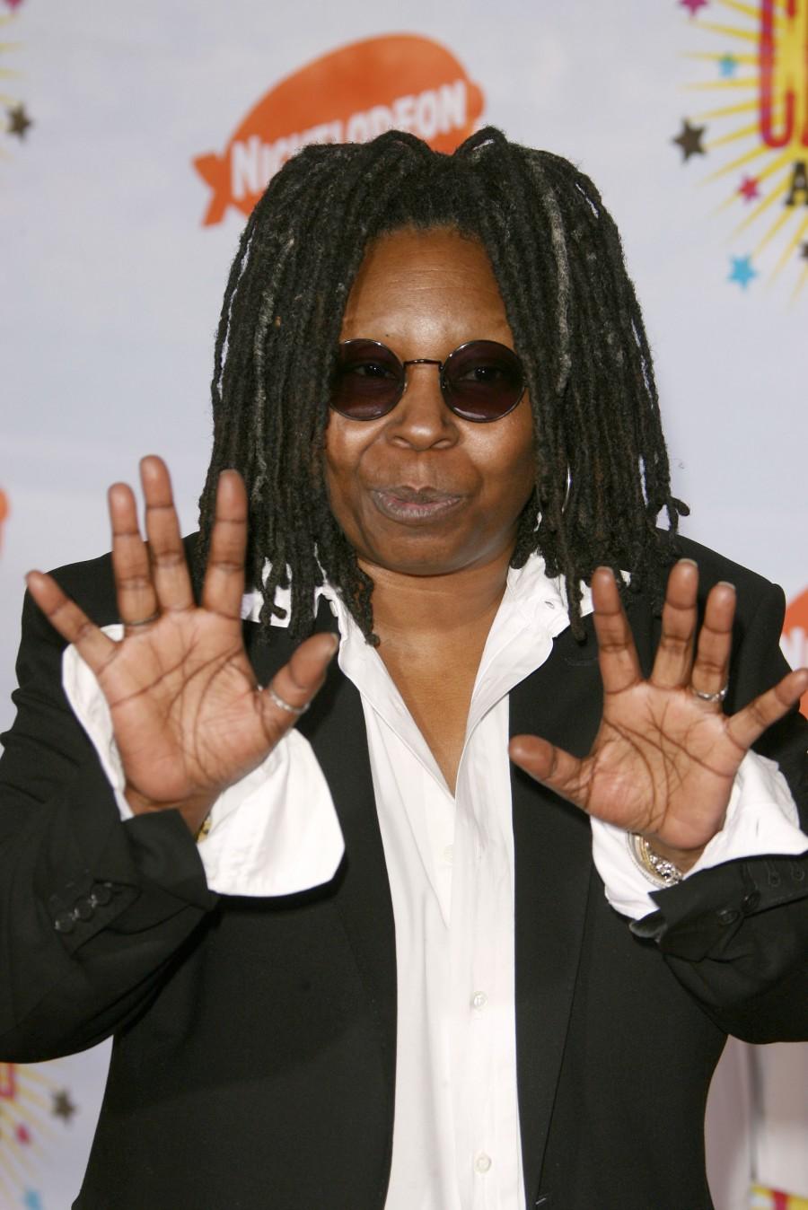 Whoopi Goldberg: "Ma relaxez cand fumez iarba"