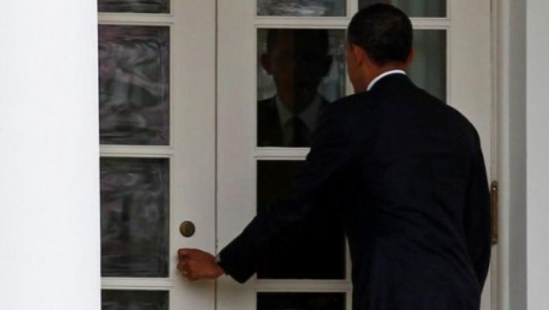 Moment jenant pentru Obama: A gasit usile incuiate la Casa Alba!