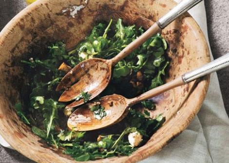 Reteta de post a zilei: salata cu rucola si nuci
